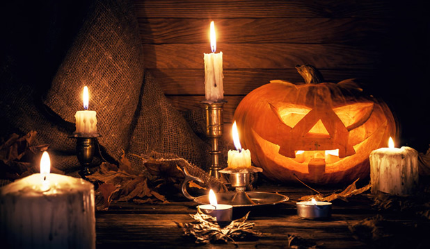 Halloween decor ideas that will make your home Spooktacular! | ShuttersUp